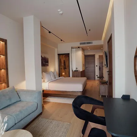 Hotel Zyra Boutique 4*