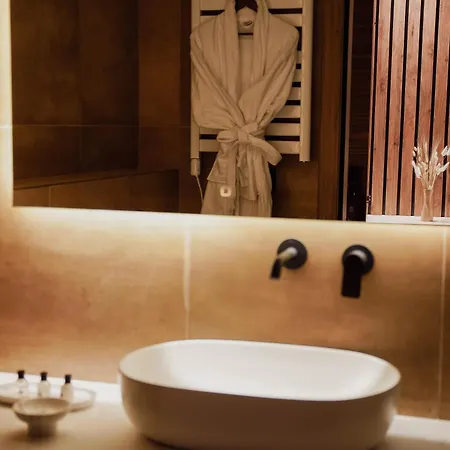 Hotel Zyra Boutique 4*